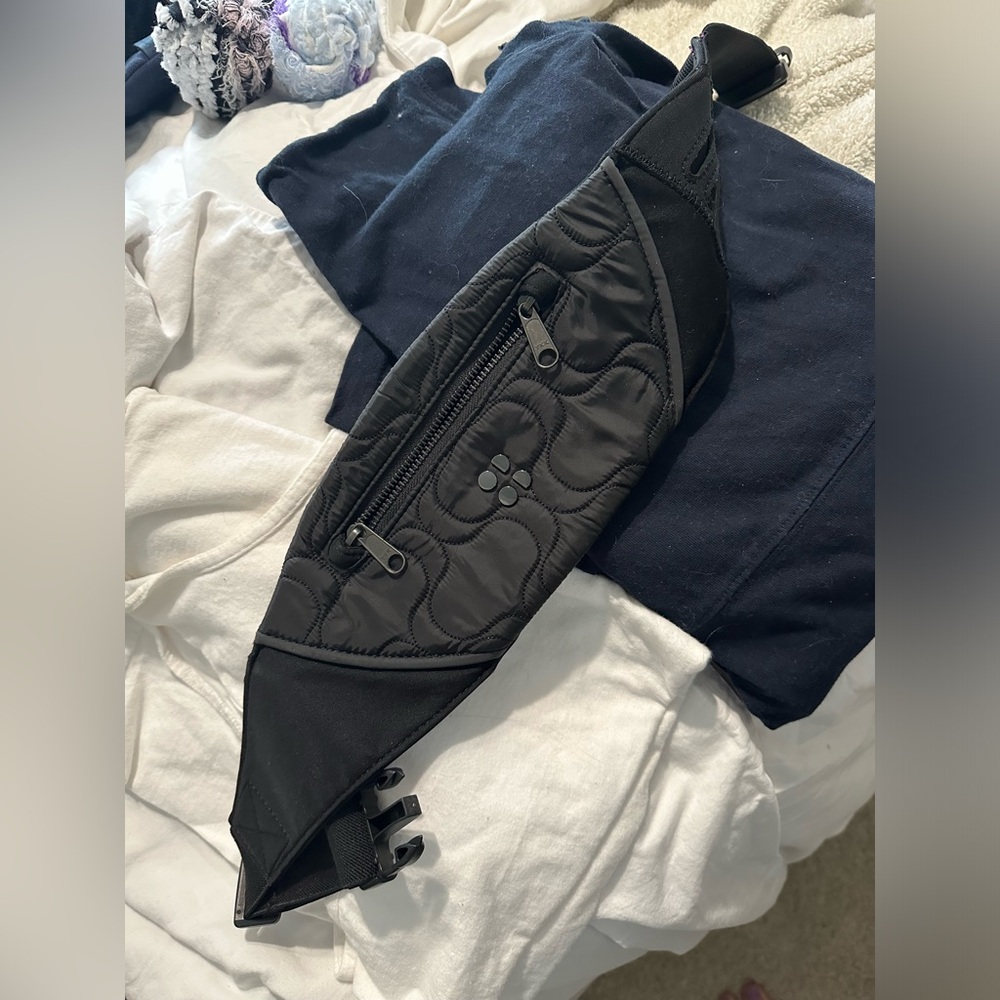 Like new Sweaty Betty black running waist belt